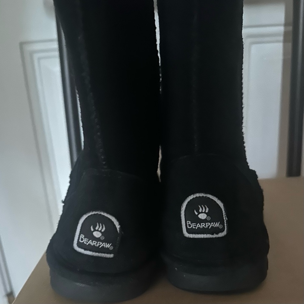 BearPaw Black Emma Short Suede Boots 608 W - Picture 7 of 10